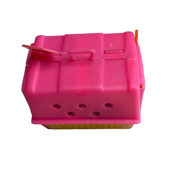 Mattel 1986 Fluffy Grey Dog / Cat with Pink Carrier Case - Picture 5 of 10